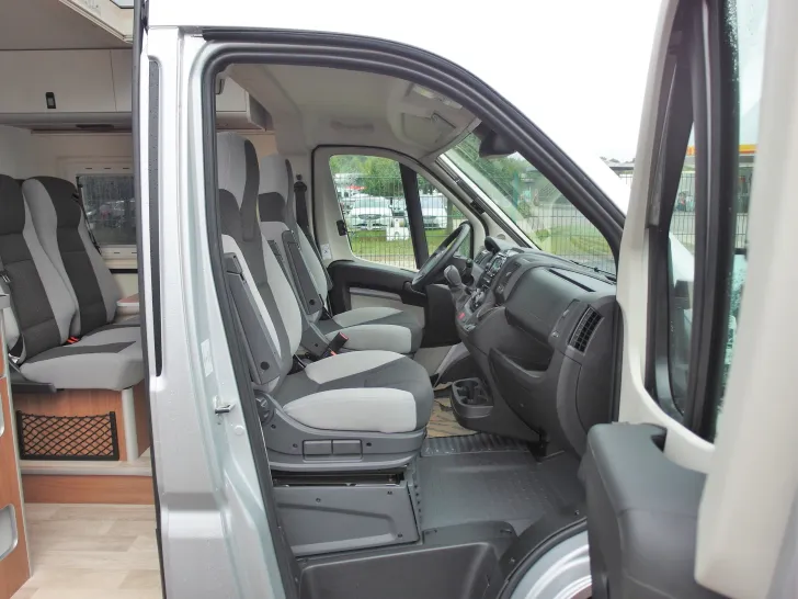 Fahrzeugbild Westfalia Columbus 641 E #13