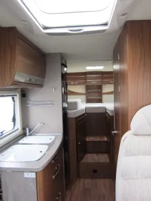 Fahrzeugbild Hymer Exsis-i 678 #2