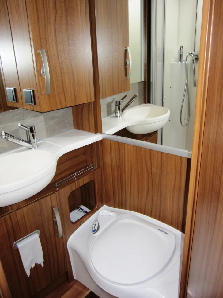 Fahrzeugbild Hymer Exsis-i 678 #10