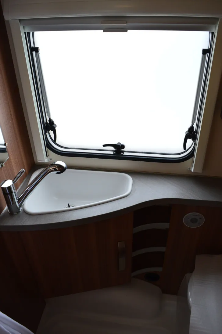 Fahrzeugbild Weinsberg CaraOne 420 QD #13
