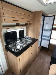 Fahrzeugbild LMC Style 490 K #8