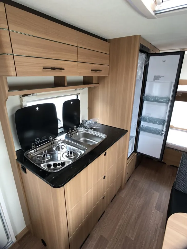 Fahrzeugbild LMC Style 490 K #8