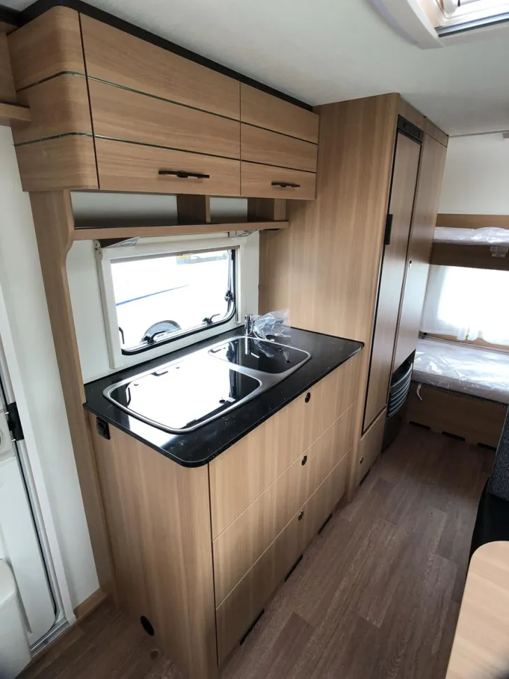 Fahrzeugbild LMC Style 490 K #10
