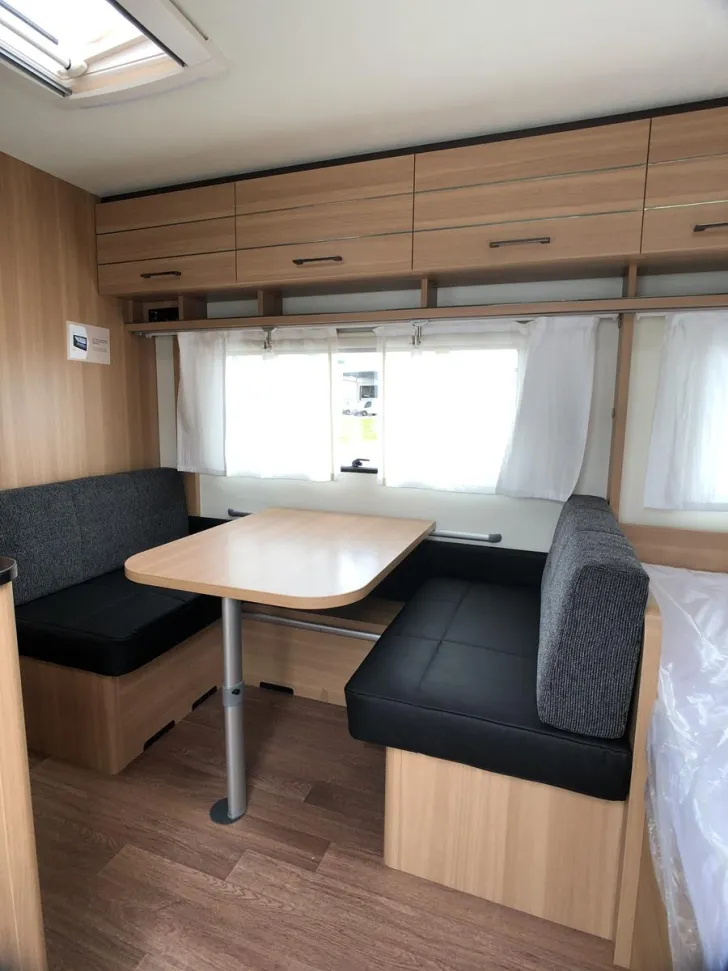 Fahrzeugbild LMC Style 490 K #13