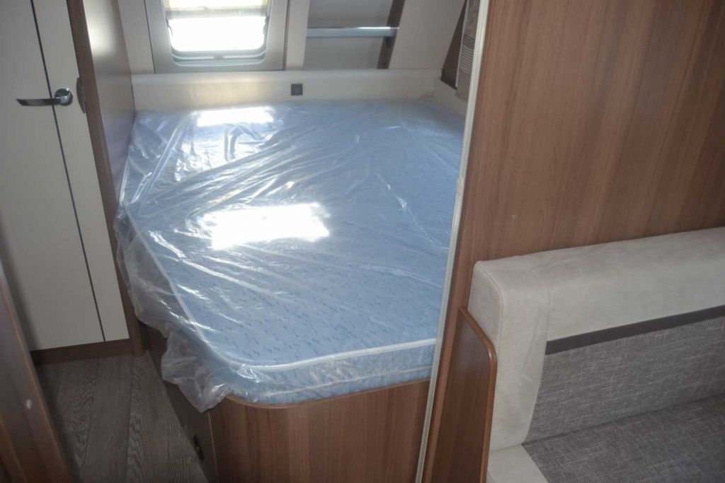 Hobby Prestige 720 UKFe als Pickup-Camper in Lensahn bei ...