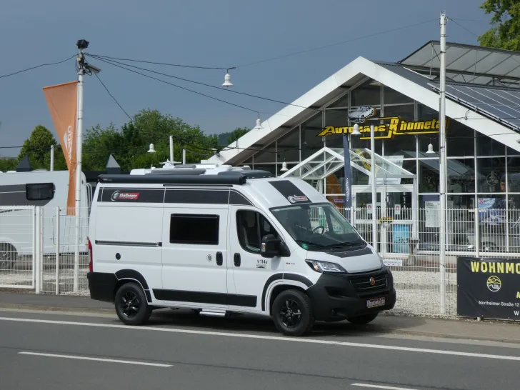 Fahrzeugbild Challenger Van V114S #3