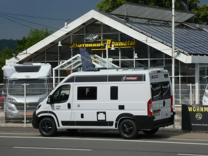 Fahrzeugbild Challenger Van V114S #6