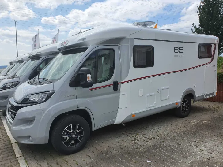 Fahrzeugbild LMC Breezer V 643 G #3