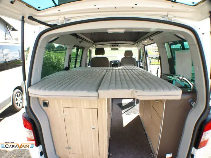 Fahrzeugbild VW Custom Bus T5 Hymer Cape Town #8