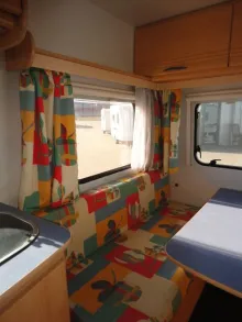Fahrzeugbild Caravelair Univers 425 Nr. 38 - 2 Sitzgruppen #20
