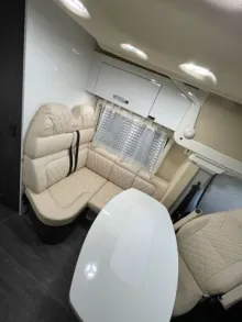 Fahrzeugbild Wingamm Oasi 690 Twins #9