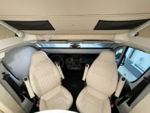 Fahrzeugbild Wingamm Oasi 690 Twins #10