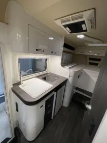 Fahrzeugbild Wingamm Oasi 690 Twins #14