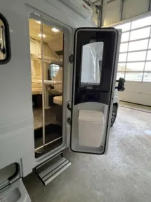 Fahrzeugbild Wingamm Oasi 690 Twins #20