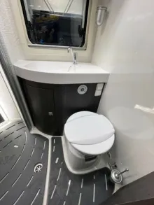 Fahrzeugbild Wingamm Oasi 690 Twins #24