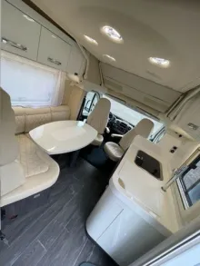 Fahrzeugbild Wingamm Oasi 610 #12