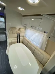 Fahrzeugbild Wingamm Oasi 610 #18