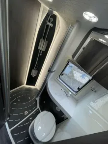 Fahrzeugbild Wingamm Oasi 610 #22