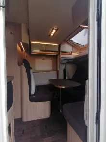 Fahrzeugbild Laika Ecovip L 2009 - mit Hubbett #9