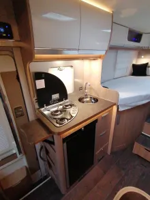 Fahrzeugbild Laika Ecovip L 2009 - mit Hubbett #13