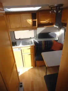 Fahrzeugbild Knaus Azur 400 Nr. 43 - franz. Bett, SG #10