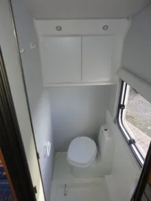 Fahrzeugbild Knaus Azur 400 Nr. 43 - franz. Bett, SG #17