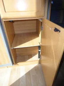 Fahrzeugbild Knaus Azur 400 Nr. 43 - franz. Bett, SG #25
