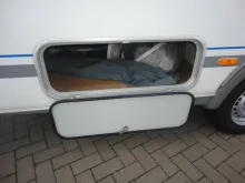 Fahrzeugbild Knaus Azur 400 Nr. 43 - franz. Bett, SG #40