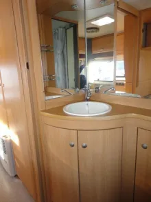 Fahrzeugbild Knaus Südwind 500 TF Nr. 39/franz. Bett #13