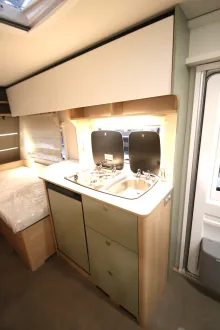 Fahrzeugbild LMC Style 460 E #14