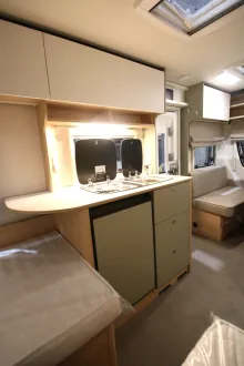 Fahrzeugbild LMC Style 460 E #15