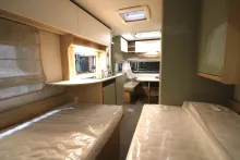 Fahrzeugbild LMC Style 460 E #24