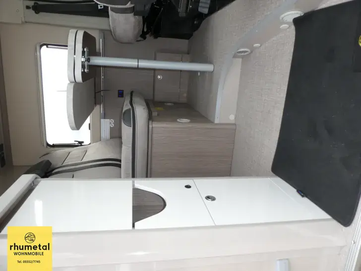 Fahrzeugbild Challenger Van V114 1-23  Visibility #31