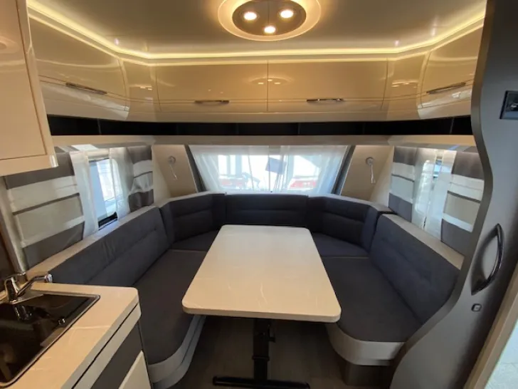 Fahrzeugbild Hobby Excellent 540 WFU #4