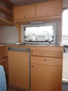 Fahrzeugbild Delta Euroliner 4100 LB Nr. 86 - franz. Bett #9