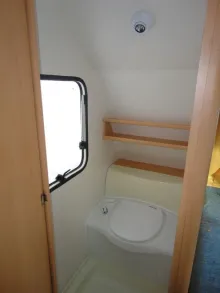 Fahrzeugbild Delta Euroliner 4100 LB Nr. 86 - franz. Bett #19