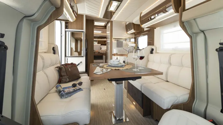 Fahrzeugbild Mobilvetta Krosser 86 Automatik #5