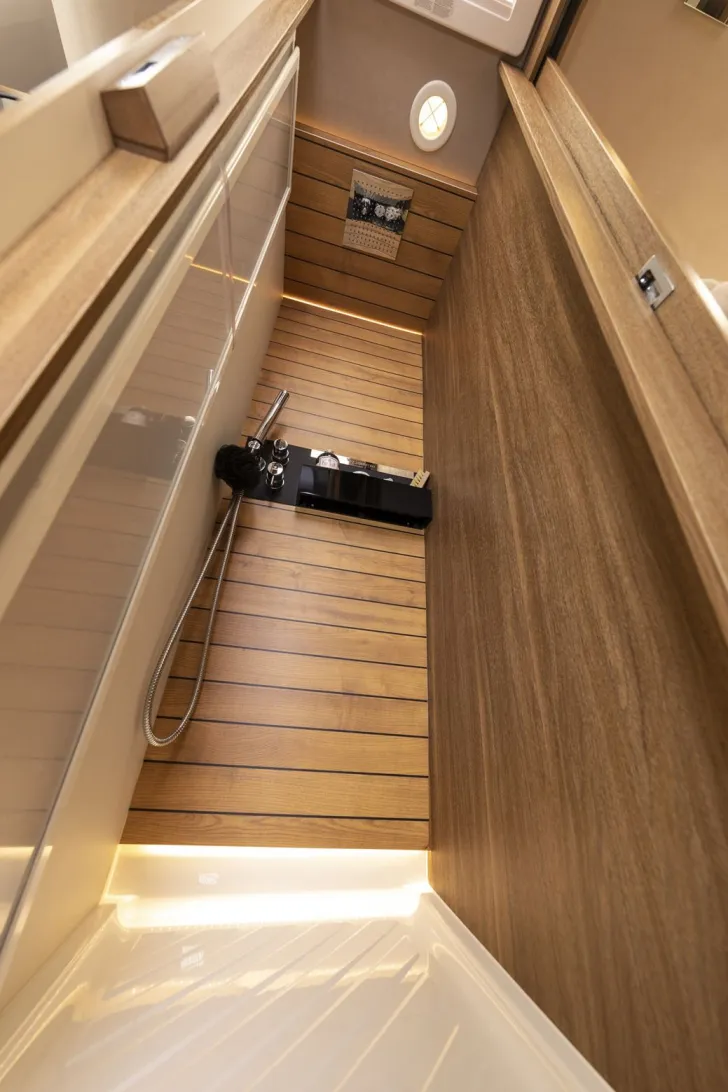 Fahrzeugbild Mobilvetta Krosser 86 Automatik #11