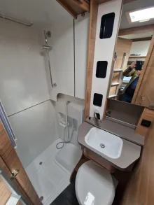 Fahrzeugbild Weinsberg X-CURSION VAN 500 MQ EDITION [PEPPER] Verfügbar 11/26 #13