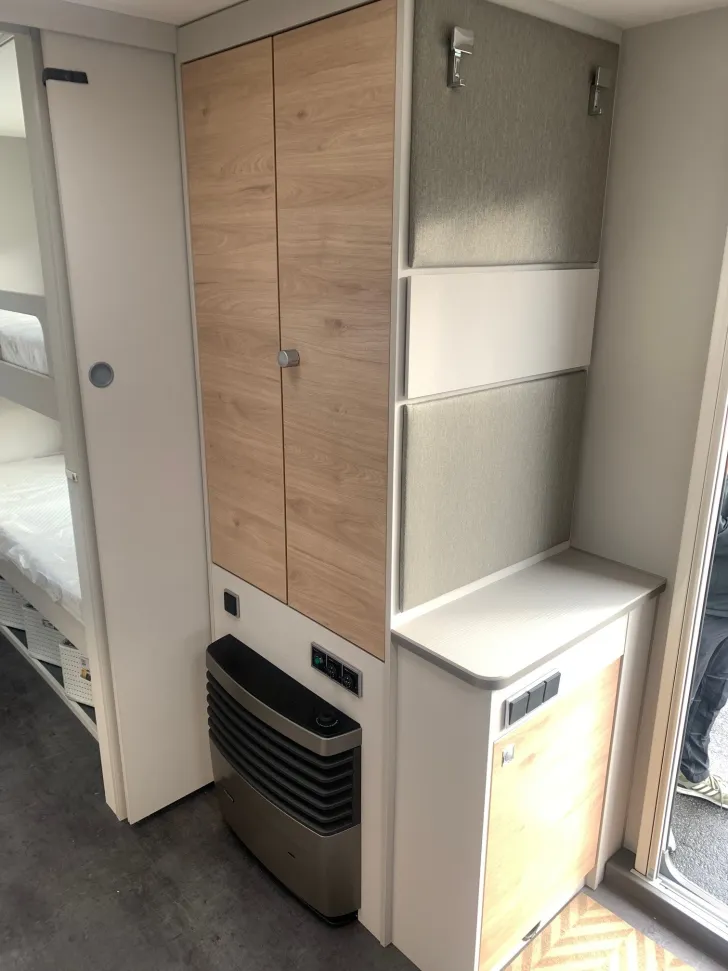 Fahrzeugbild Dethleffs Nomad 730 FKR Etagenbetten+7 Personen #6