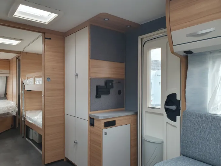 Fahrzeugbild Dethleffs Camper 730 FKR #9
