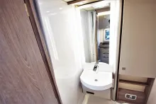 Fahrzeugbild Bürstner Lineo T 690 G #11