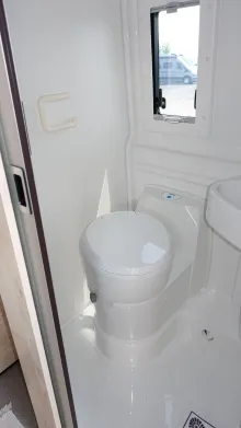 Fahrzeugbild Clever SELECT LINE Celebration 600 verfügbar ab Oktober 2026 #15