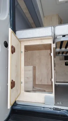 Fahrzeugbild Clever SELECT LINE Celebration 600 verfügbar ab Oktober 2026 #30