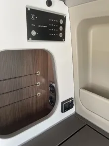 Fahrzeugbild Laika Kosmo Urban F 100+ - mit Aufstelldach #19