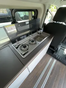 Fahrzeugbild Laika Kosmo Urban F 100+ - mit Aufstelldach #21