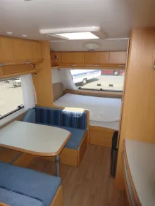 Fahrzeugbild Beyerland Sprinter 420 TSF Nr. 84 - Doppelbett, Heckküche #8