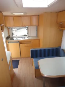 Fahrzeugbild Beyerland Sprinter 420 TSF Nr. 84 - Doppelbett, Heckküche #11