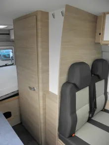 Fahrzeugbild Roadcar R 600 #11