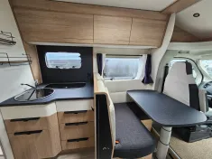 Bild 7 Mooveo TEI 74EB * All In * 140 PS * Aufbau GFK